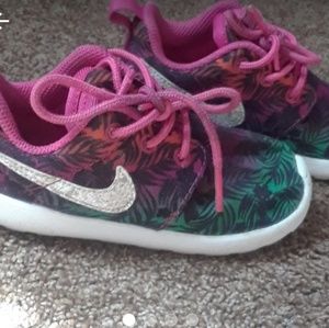 Girls tropical print roshes
